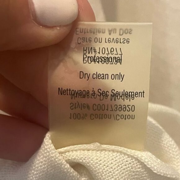 Alice + Olivia Carlie Crochet Tank Open Stitch White Halter Size Medium NWT - Picture 9 of 10